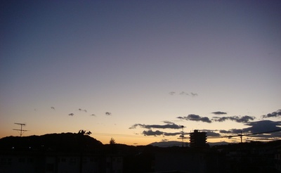透き通るような夕暮れ.jpg